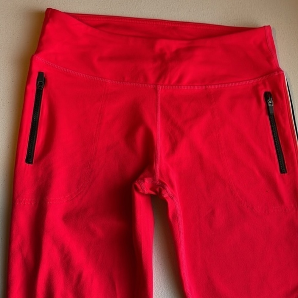 Fabletics Capri Legging Size Medium - image 2